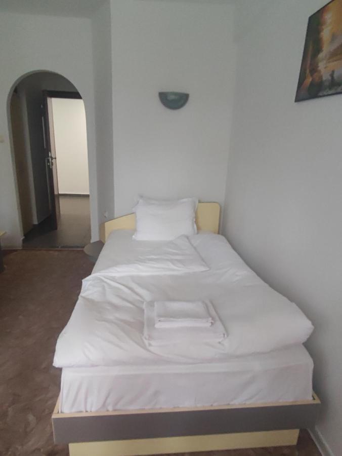 Кианти Hotel Kurdzhali Bagian luar foto