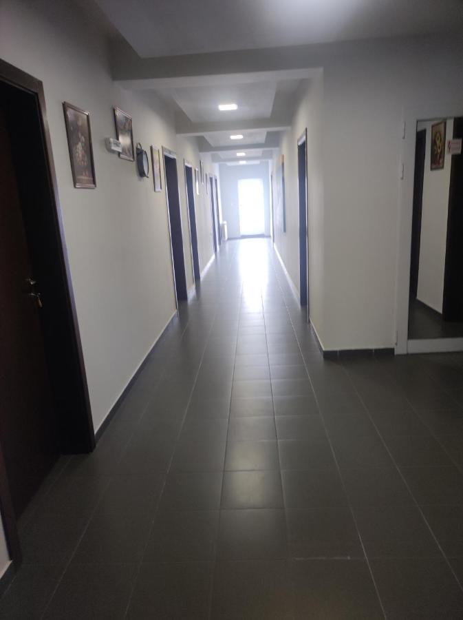 Кианти Hotel Kurdzhali Bagian luar foto