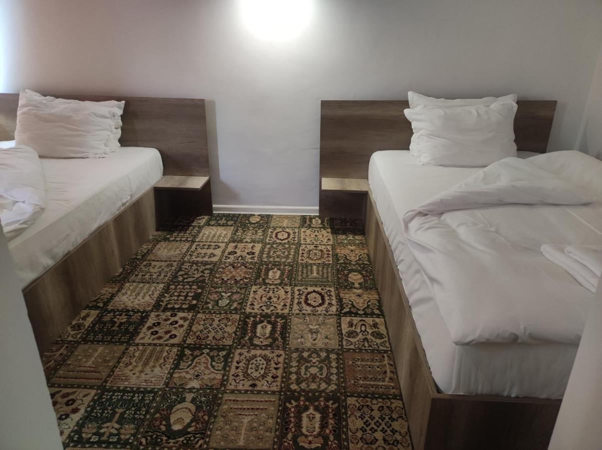 Кианти Hotel Kurdzhali Bagian luar foto