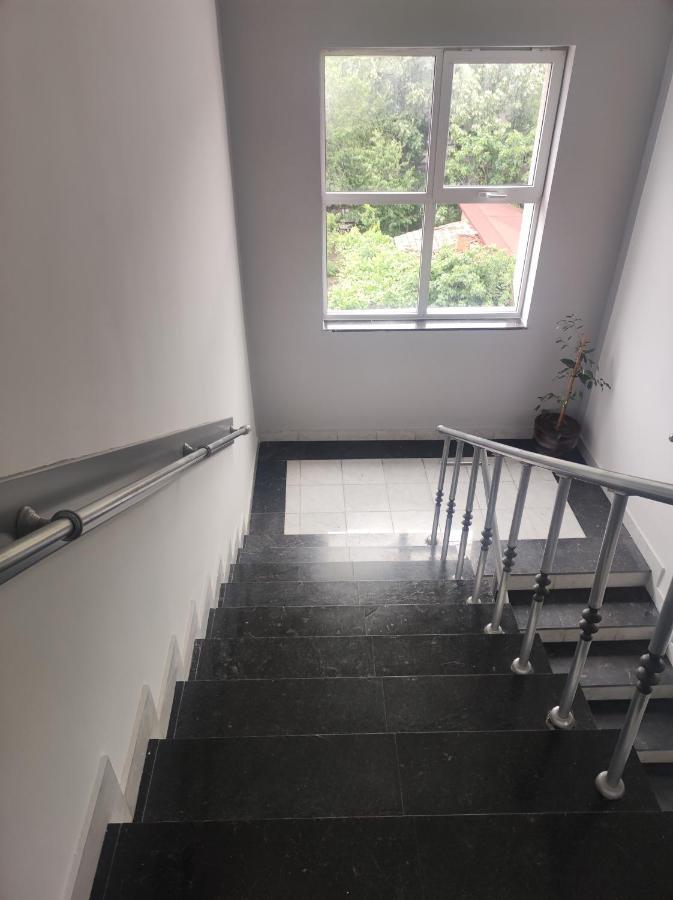 Кианти Hotel Kurdzhali Bagian luar foto